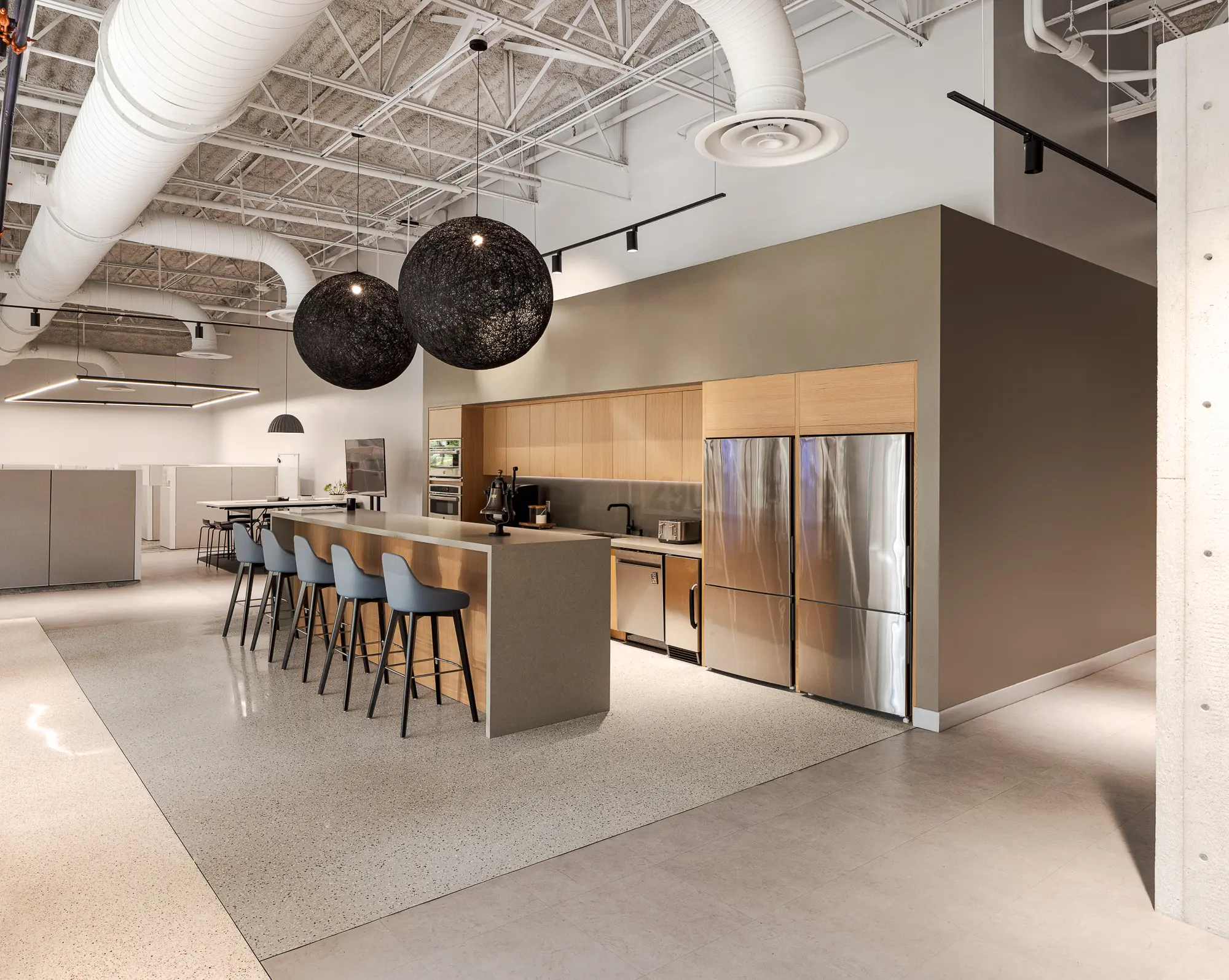 Turner – Modern Office Interior Design for Collaborative Workspaces