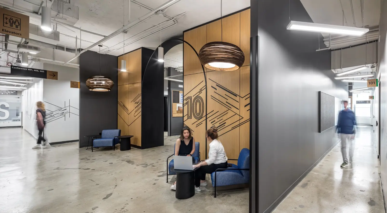 Amazon Office Design – Dynamic, Flexible Corporate Workspace